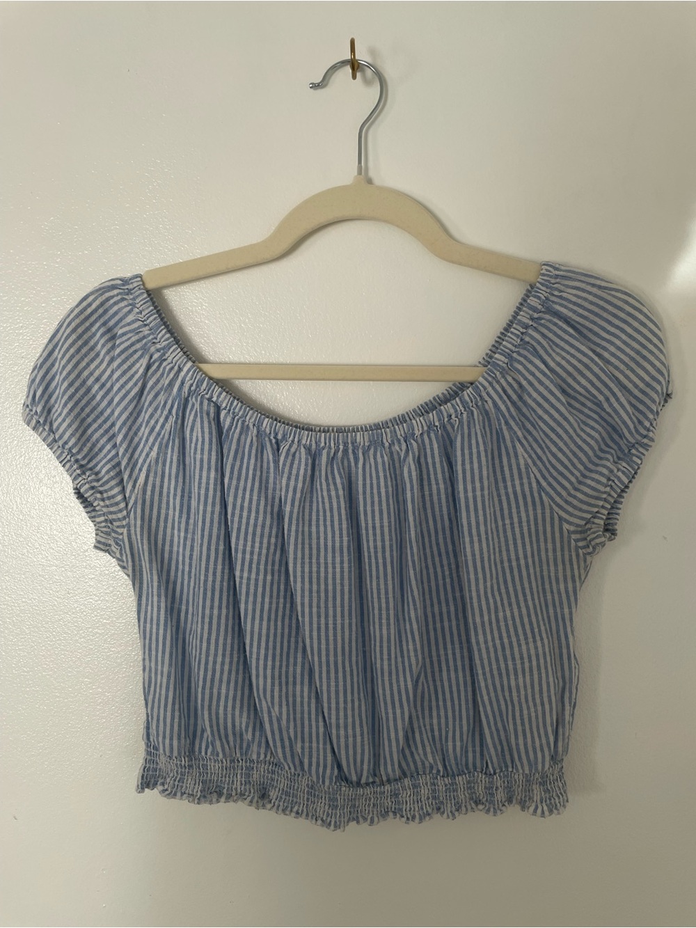 Hollister blue and white striped crop top size medium